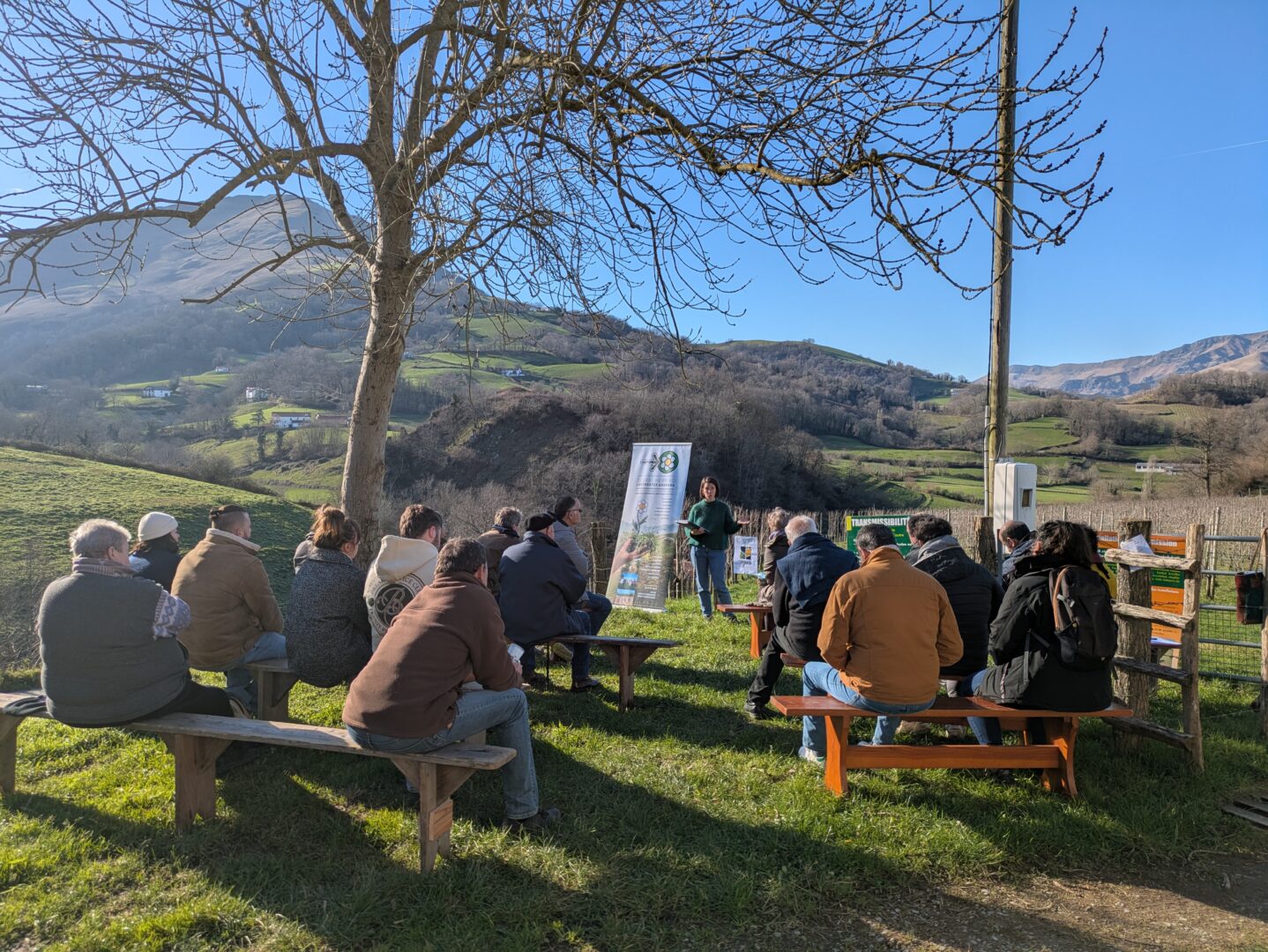 Agriculteurs participant à un projet de transmission des fermes
